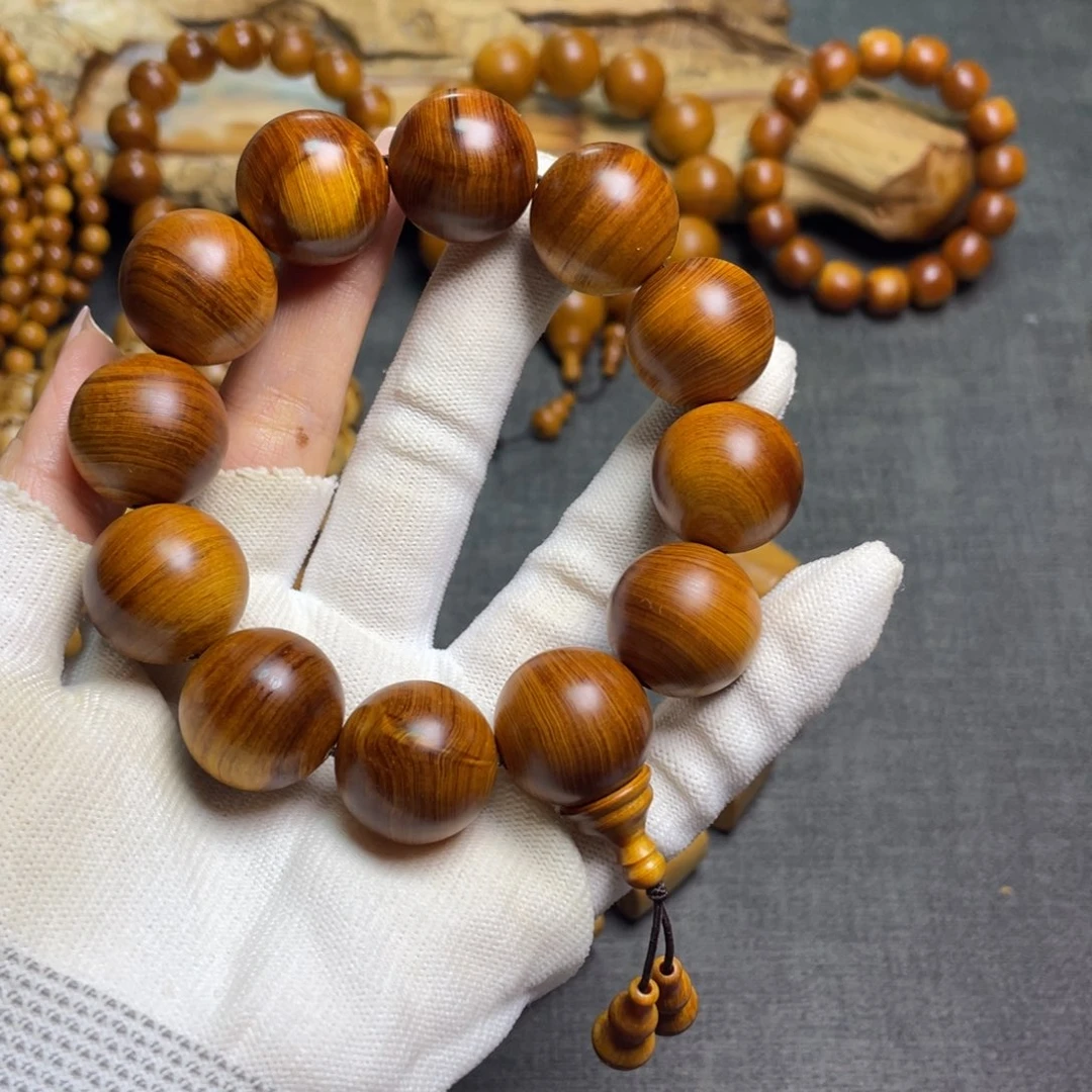 戒***白柏木（崖柏）2.0茶料太行崖柏 油线