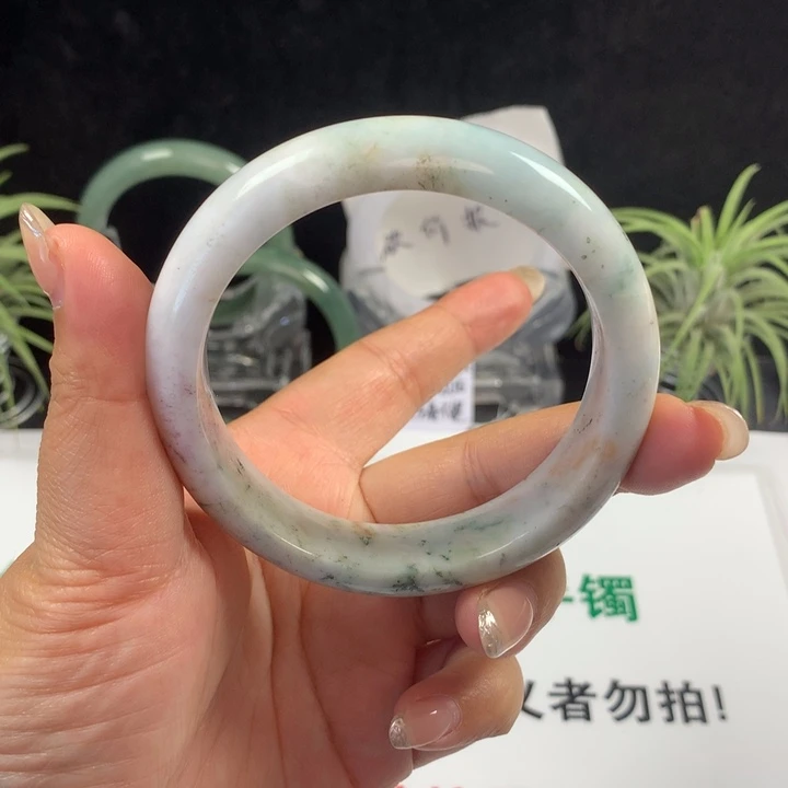 翡翠未镶嵌手镯62