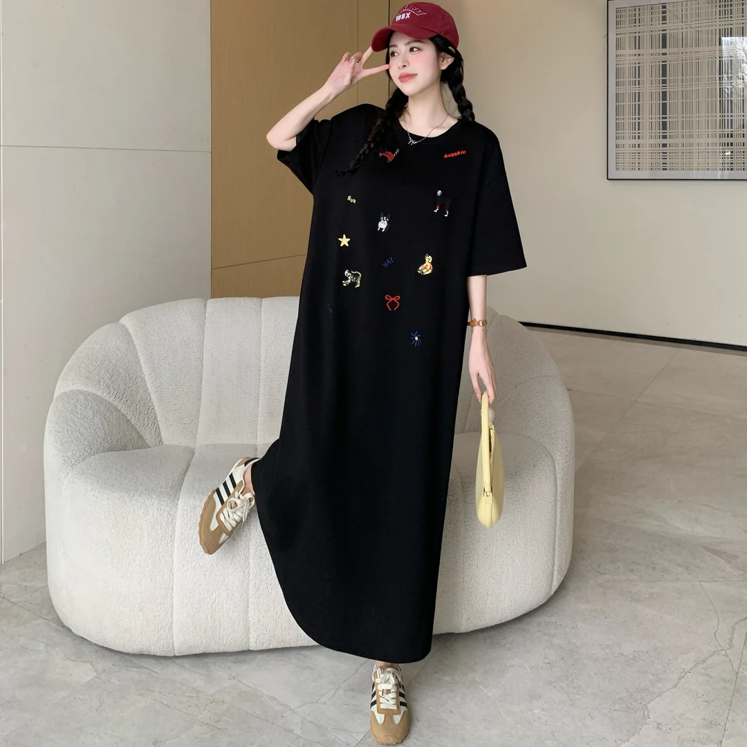 2025夏新款慵懒风休闲短袖T恤裙刺绣大码直筒宽松连衣裙