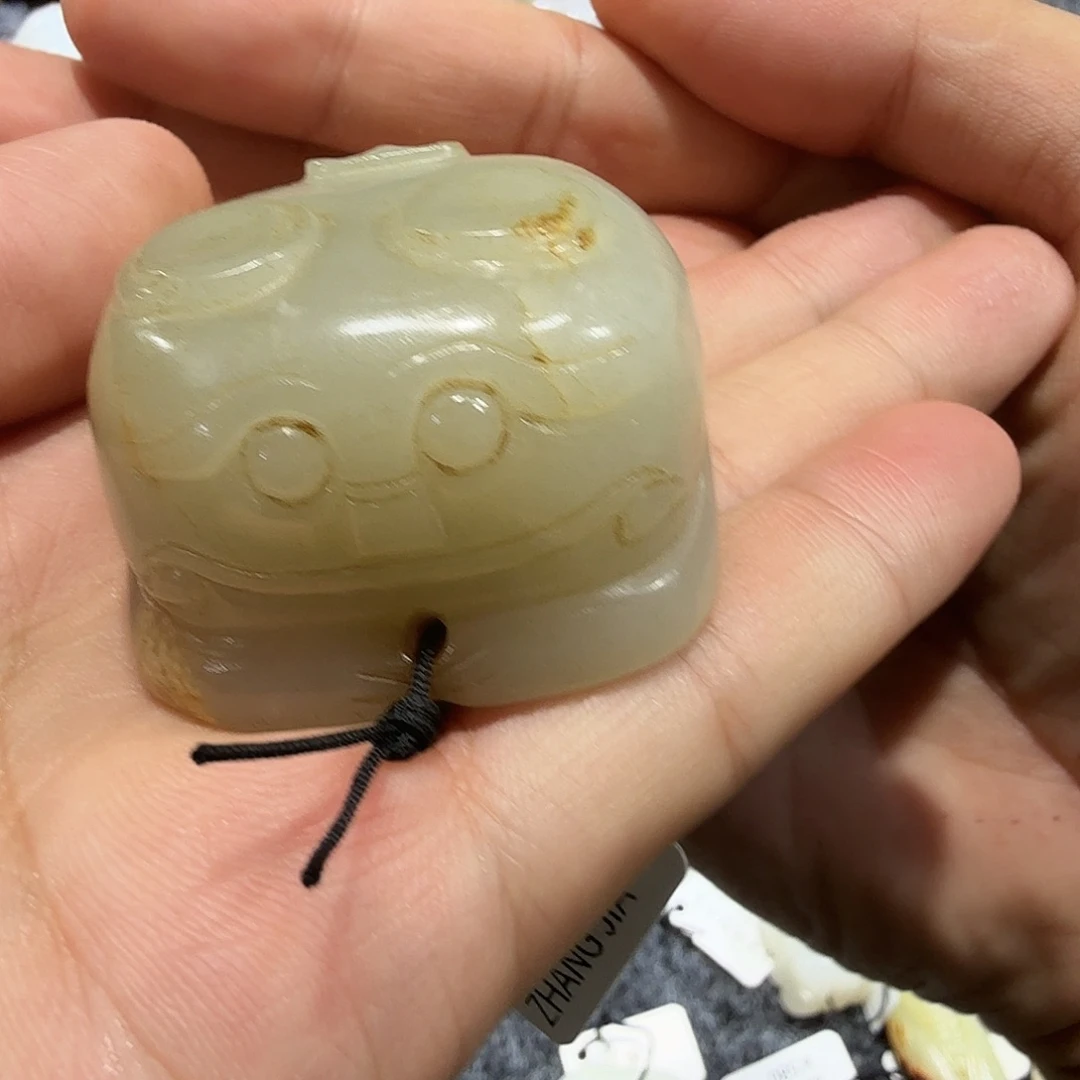 用***6和田玉未镶嵌挂件