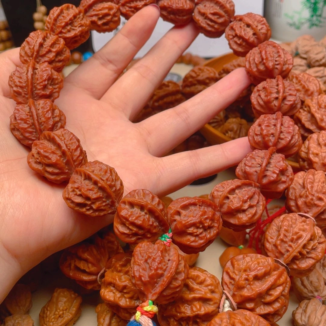 发****文玩核桃吊坠龙脊