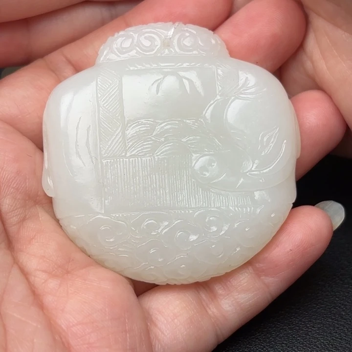 和田玉未镶嵌挂件清**蓉