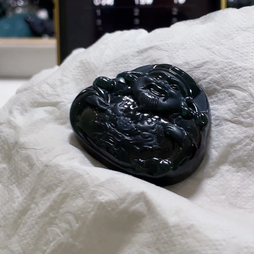 翡翠未镶嵌颈饰三****e翡翠