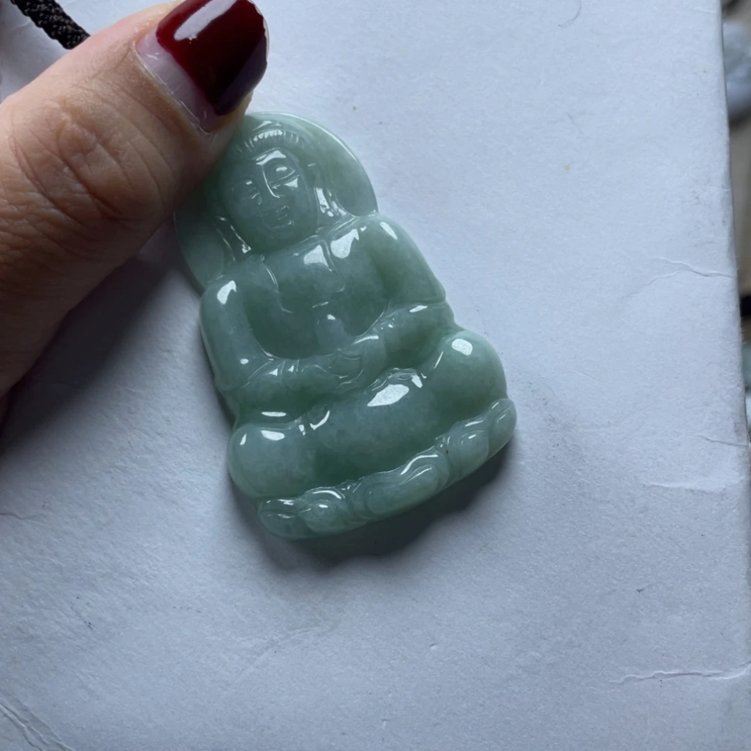 翡翠颈饰未镶嵌?**点观音