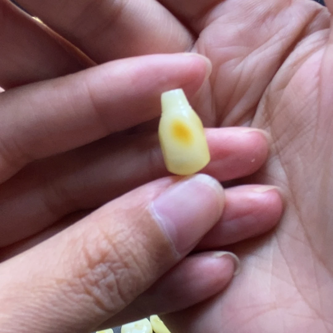 琥珀未镶嵌裸石蜜蜡