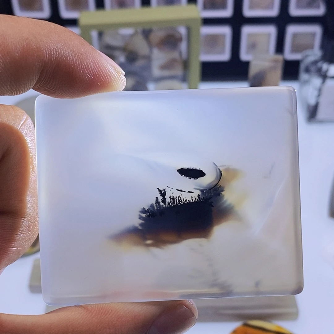 用***0玛瑙/玉髓未镶嵌吊坠(不含链)