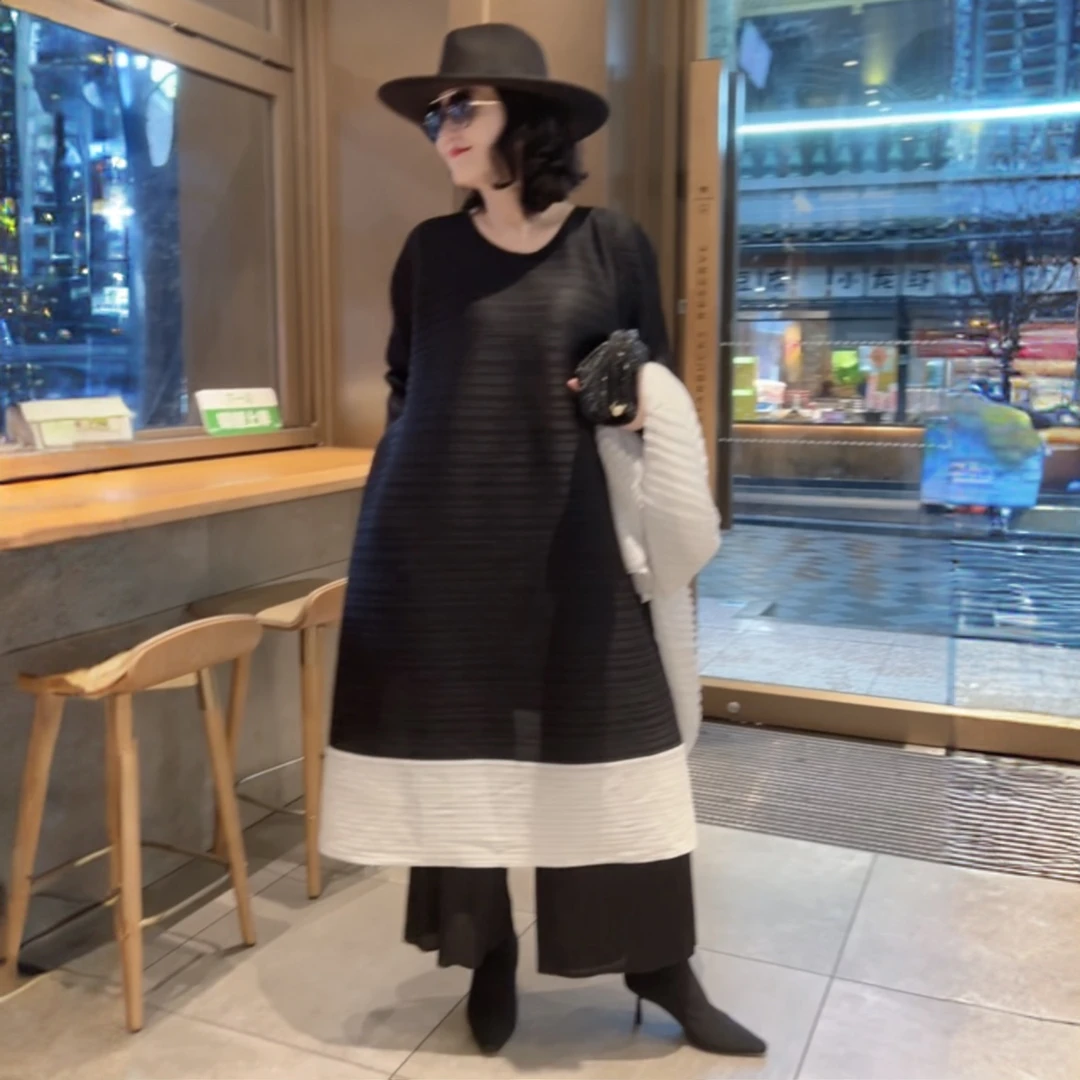 【秋风习习】2026春夏新款黑白老钱风大码连衣裙褶皱气质洋气女裙子