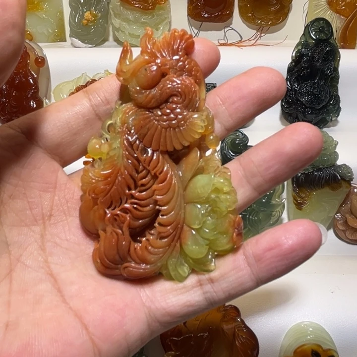 岫玉未镶嵌吊坠(赠链)