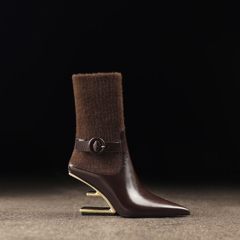 时髦尖头短靴高级感真皮坡跟女鞋冬季新品高跟鞋设计师款瘦瘦靴