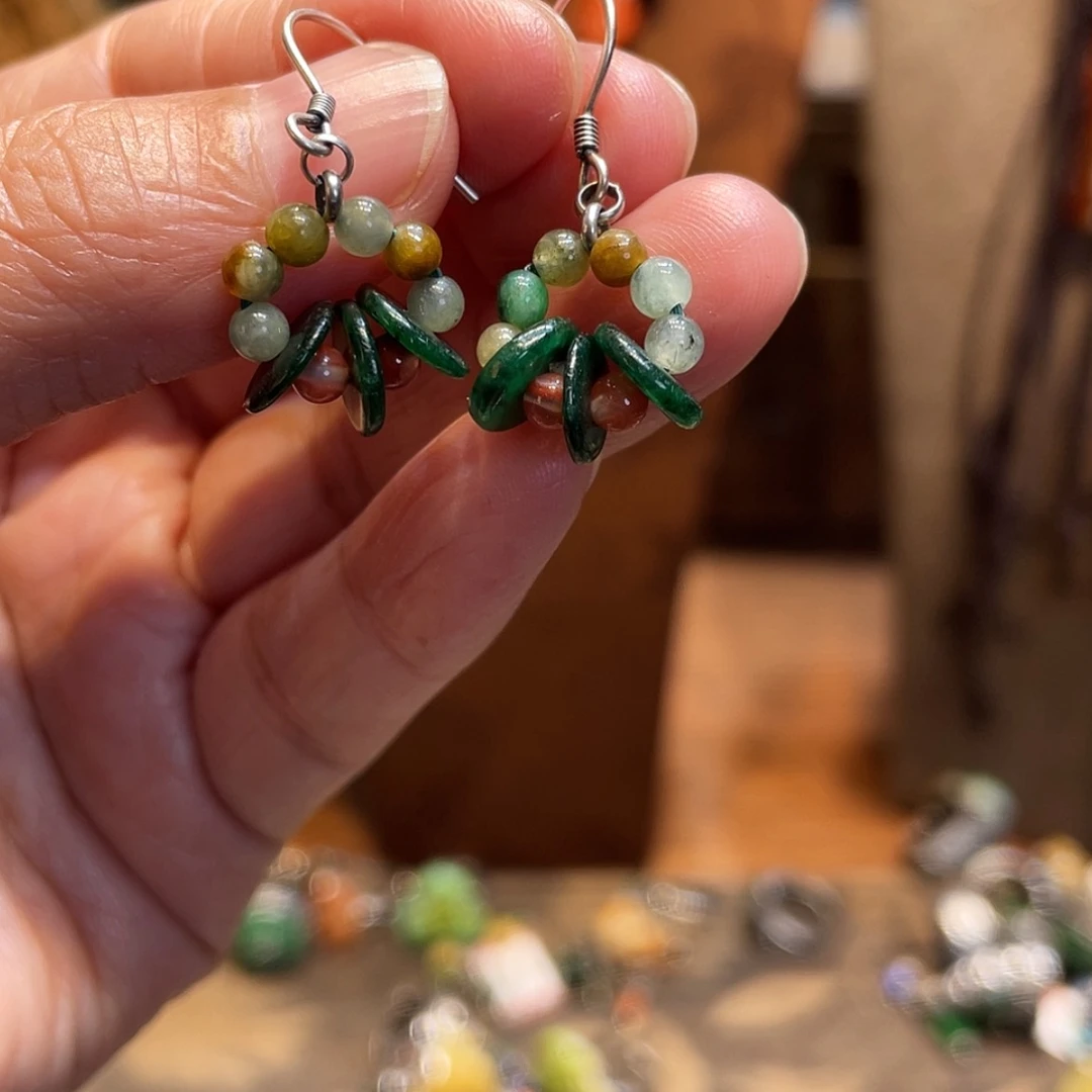 【闪购商品】吊坠(赠链)未镶嵌翡翠