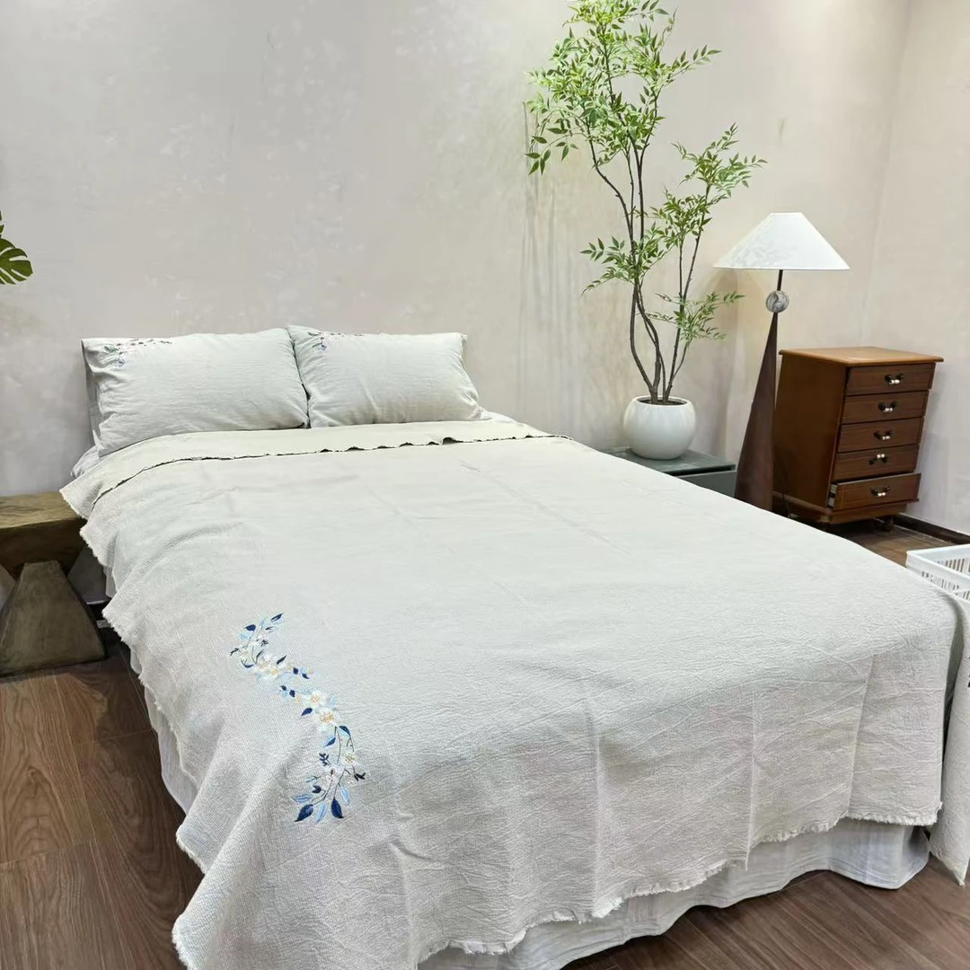 新品汉麻蓝韵绣影盖毯（220*250）