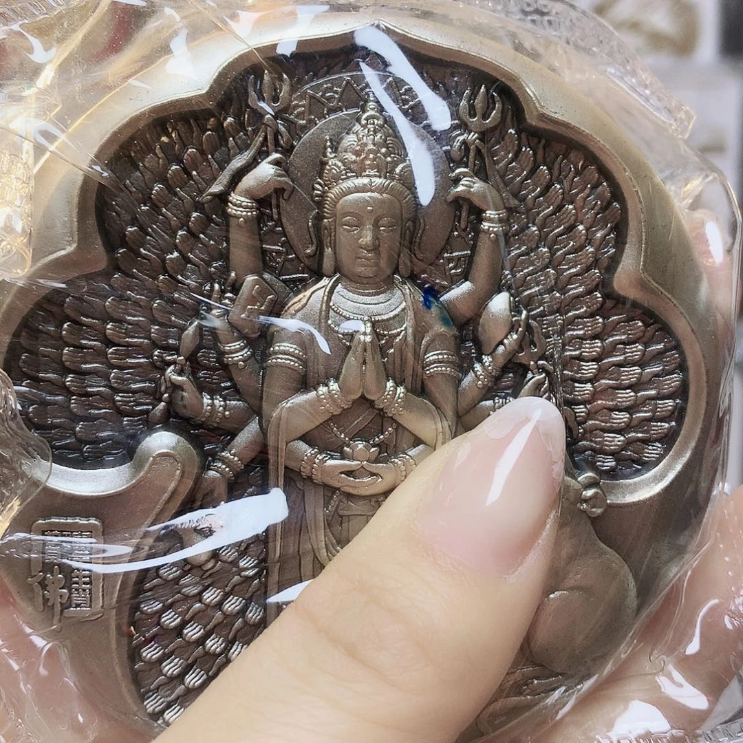 纯银鼠380克大银章原盒证