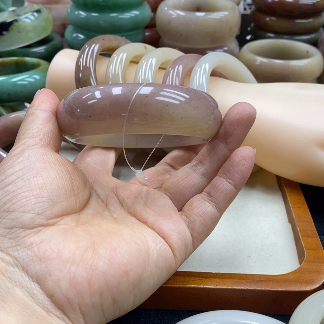生***拍石英质玉未镶嵌手镯