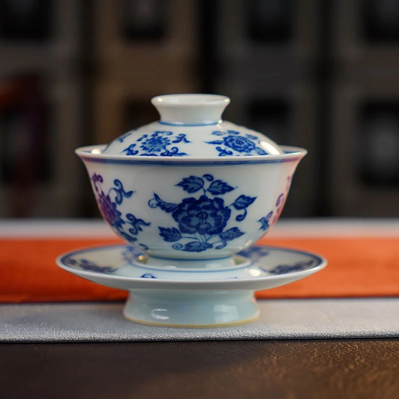 景德镇折枝花卉盖碗