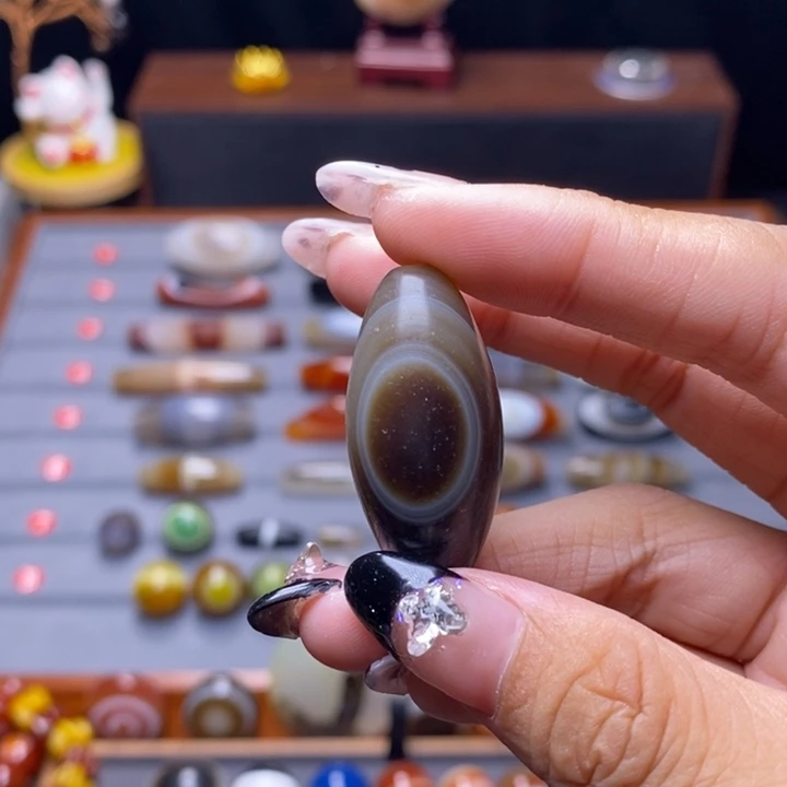 玛瑙/玉髓未镶嵌珠宝半成品