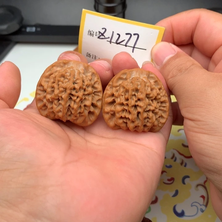 文玩核桃把件39.5秦闷1277