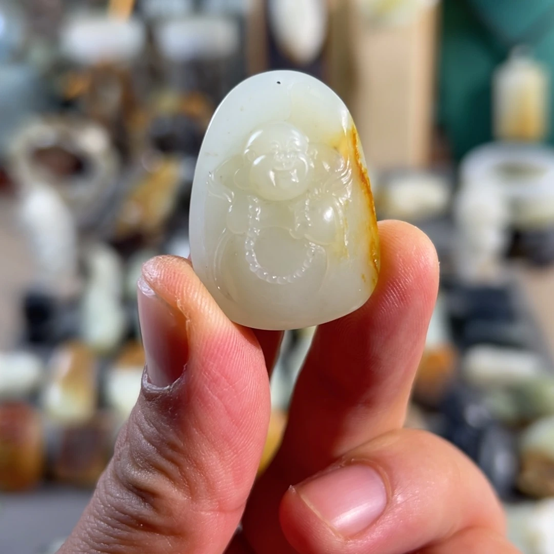 和田玉未镶嵌颈饰真皮真色