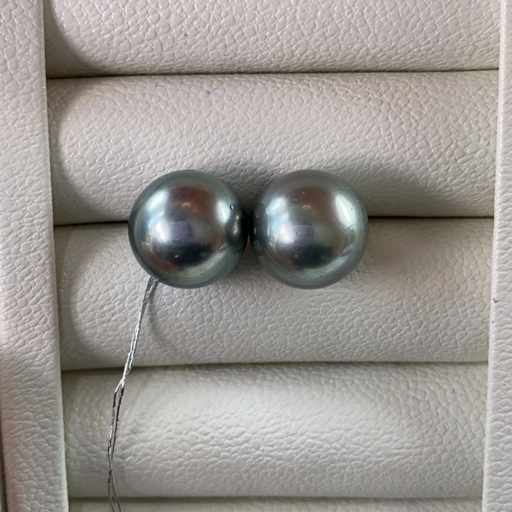 18K金镶嵌海水珍珠耳饰大溪地铂金灰13-14mm