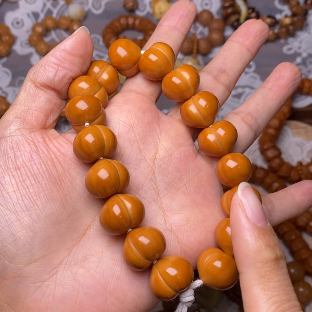 把件猴头核桃柯基屁桃高定