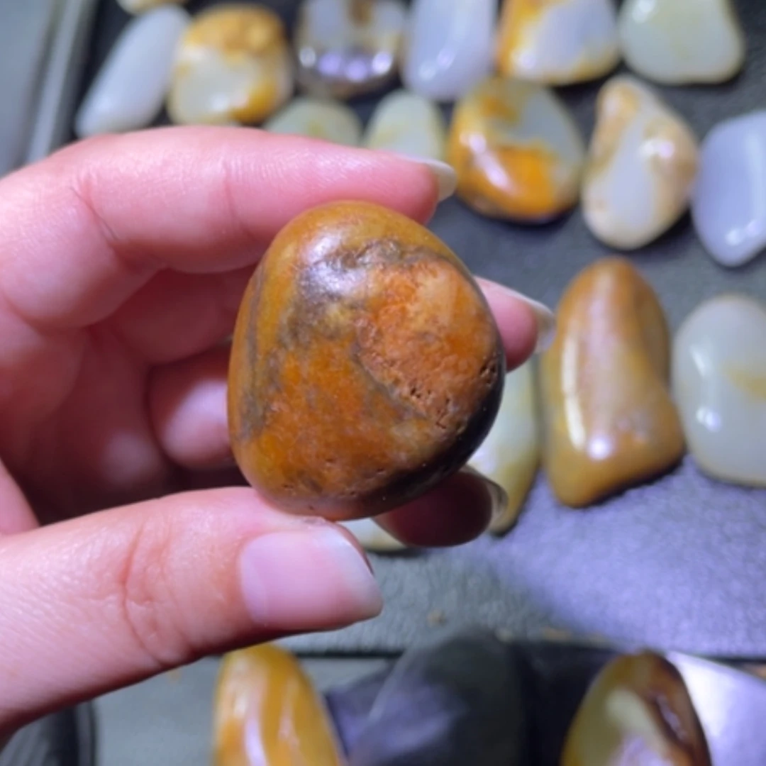 【闪购商品】颈饰未镶嵌和田玉（子料）城**事