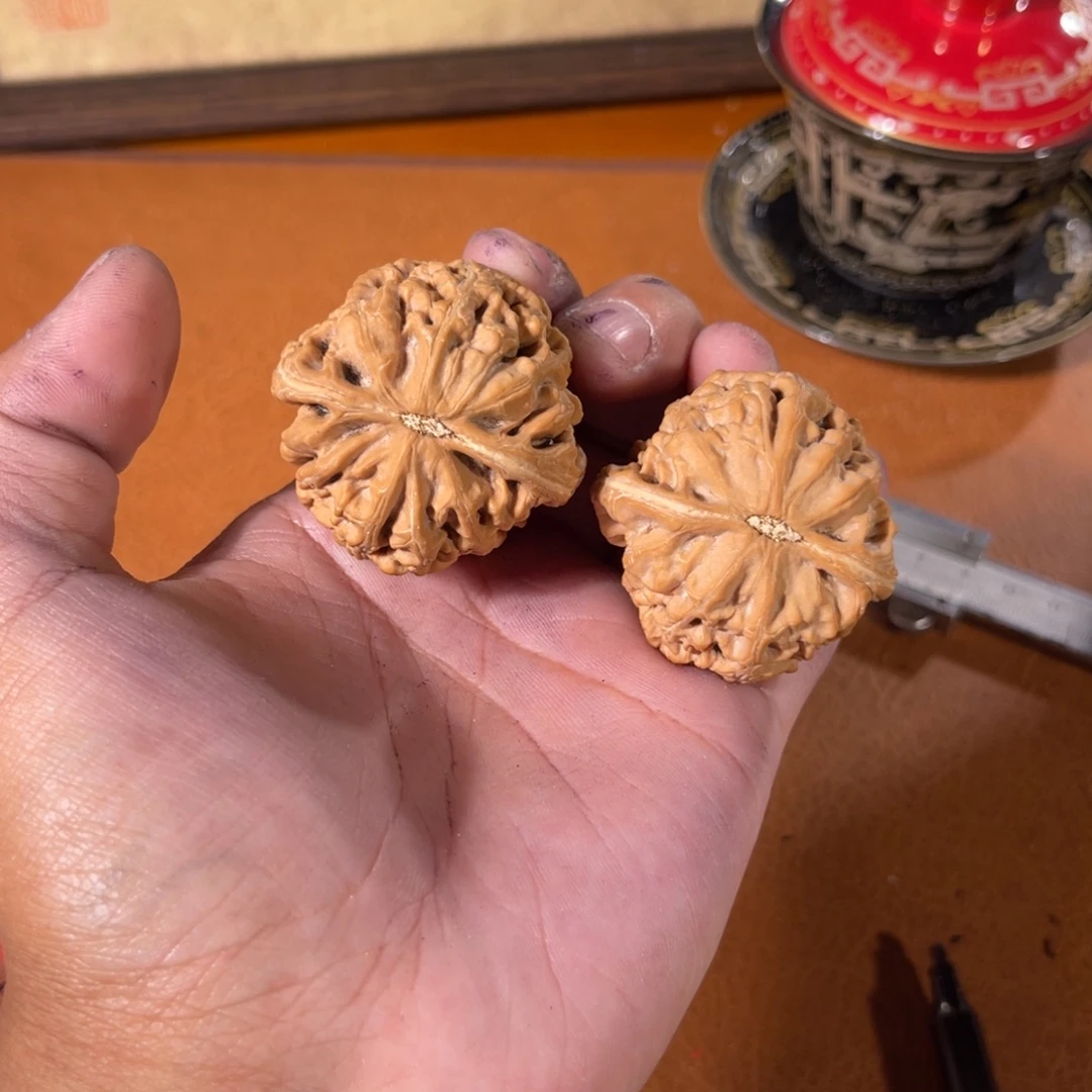 海***洋吊坠文玩核桃洪锦鲤