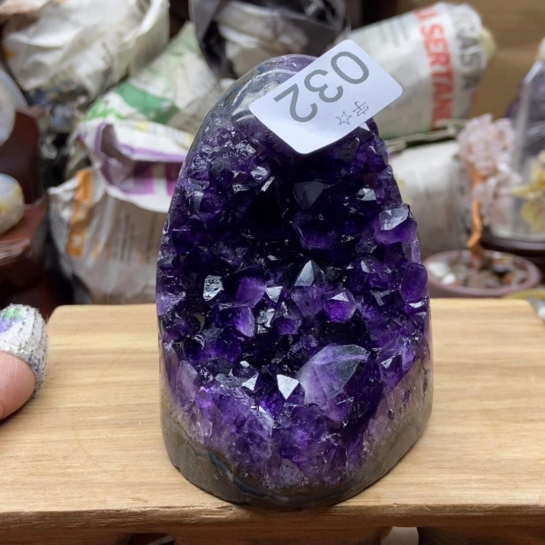 紫晶天然水晶摆件未镶嵌