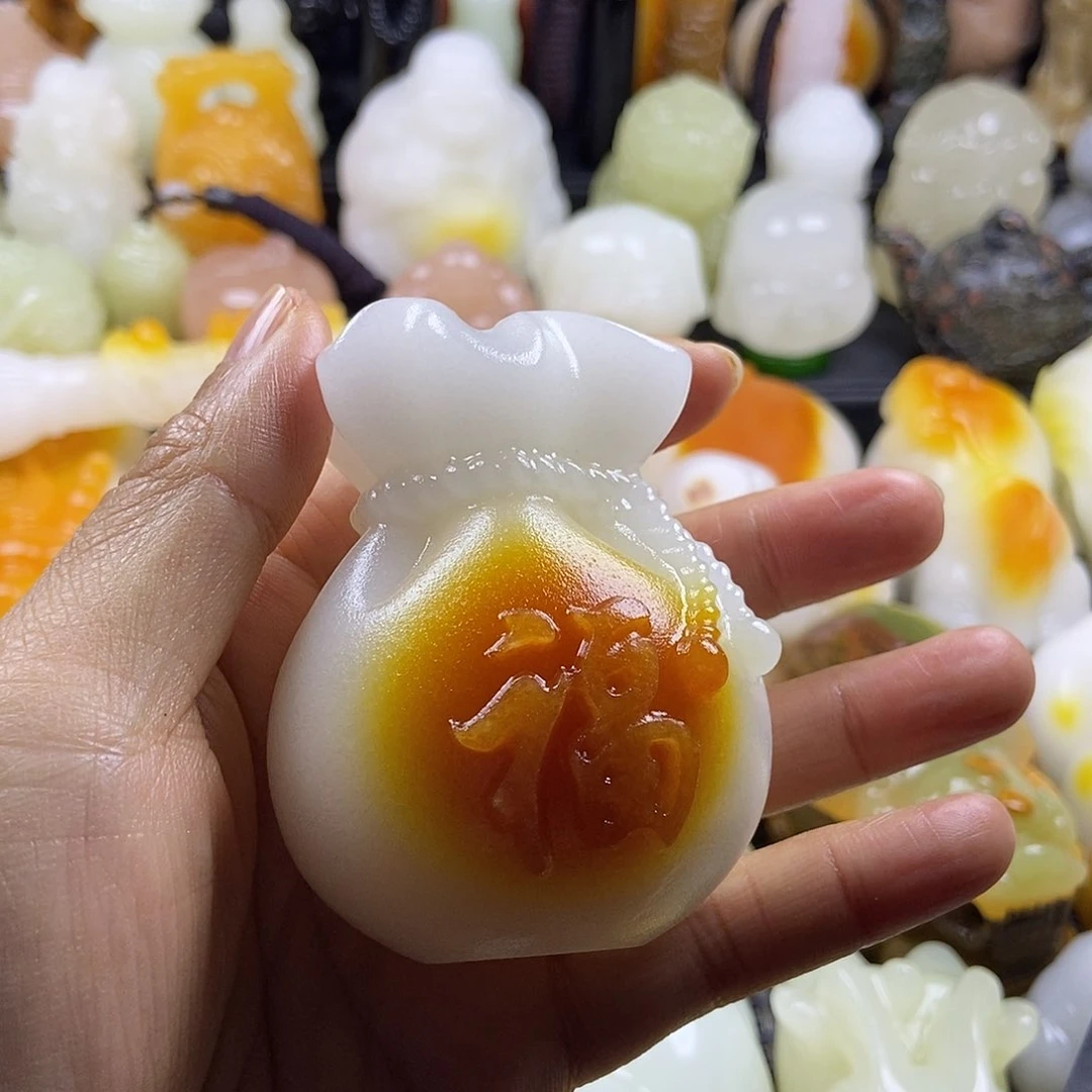 无花朵原石手把件