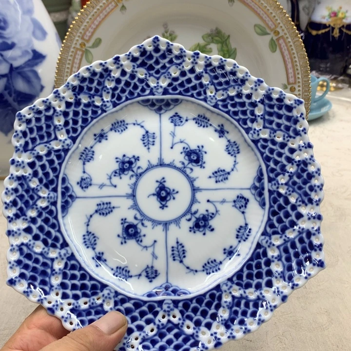 紫砂金瓷阁精品瓷器店