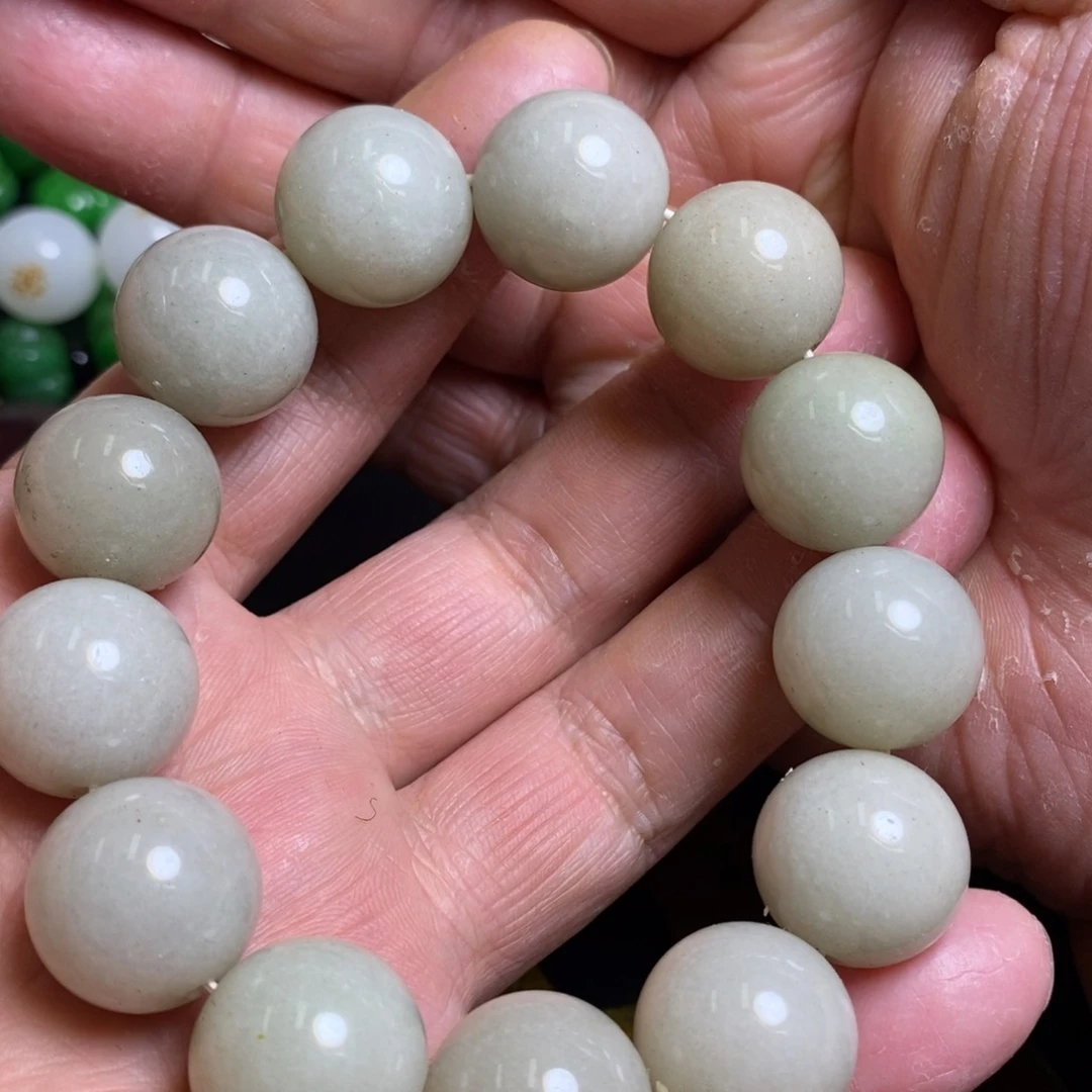 白玉菩提吊坠摆件