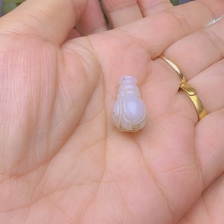 润***相颈饰未镶嵌和田玉