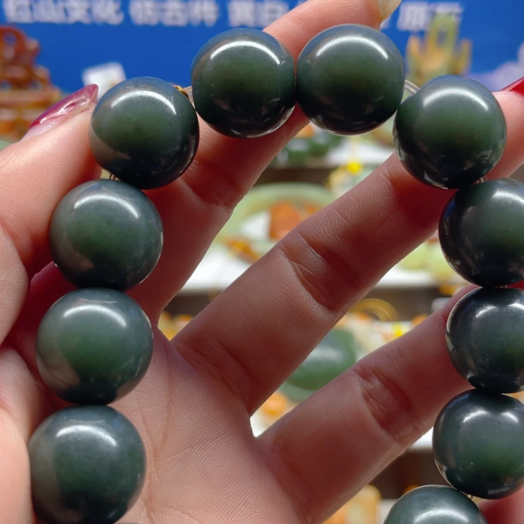 透闪石质玉未镶嵌手串