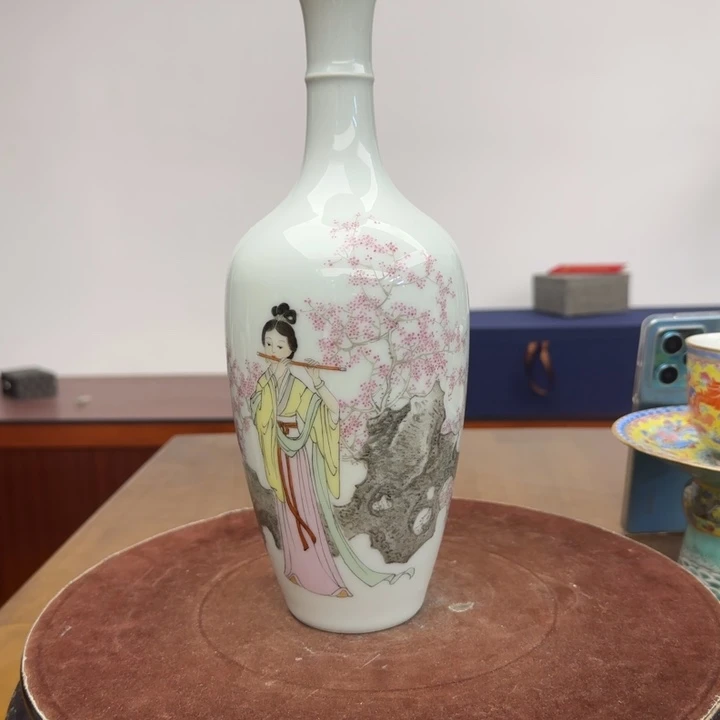 英***狸景德镇陶瓷手绘瓶