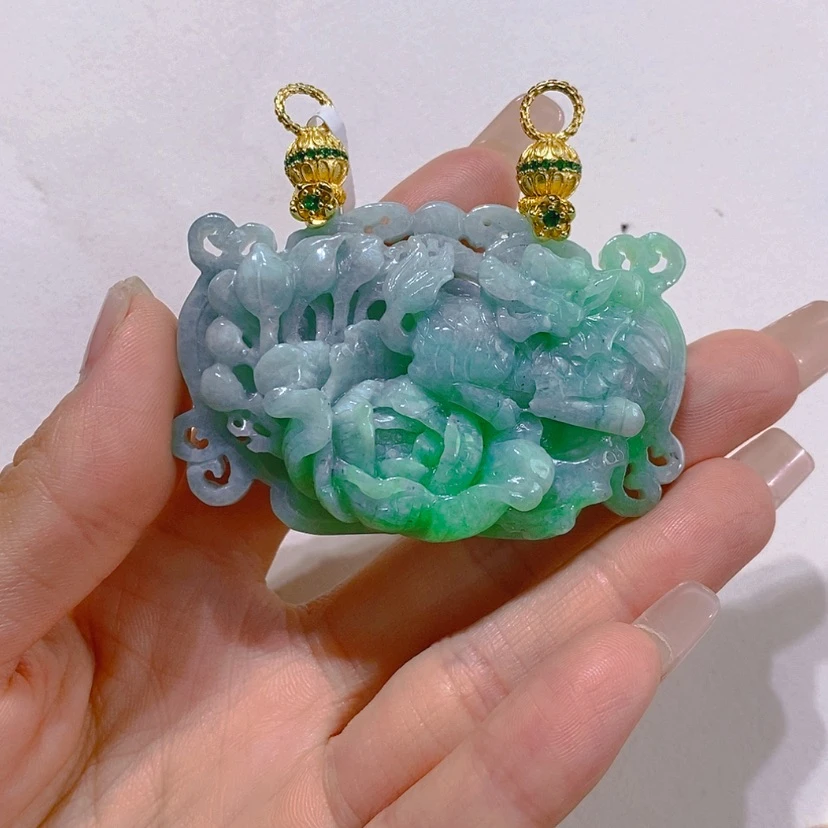 【闪购商品】翡翠未镶嵌颈饰