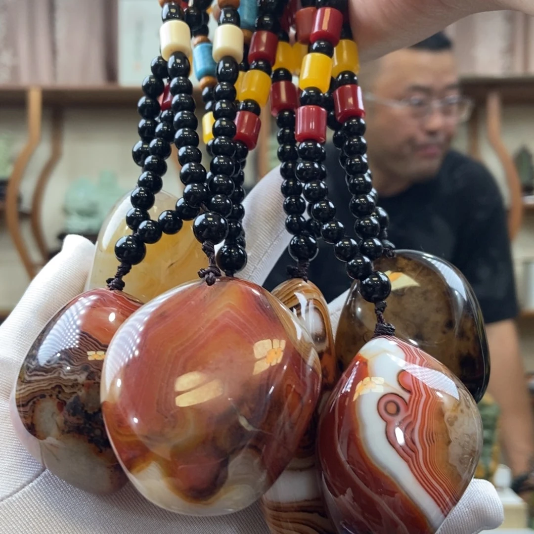 南红玛瑙未镶嵌把件多样性发一件