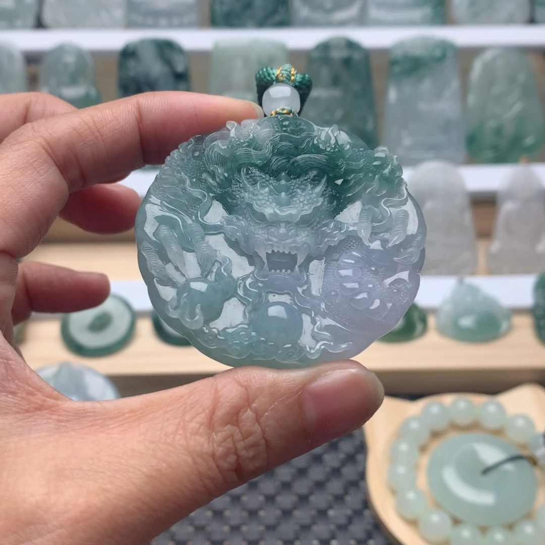 小***暖吊坠(不含链)未镶嵌翡翠龙牌