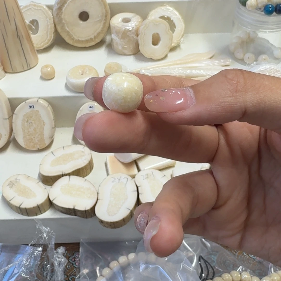 琉璃/树脂/塑料类胖13满脑