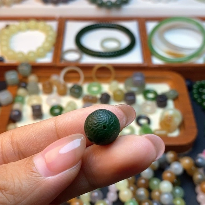 ****酱手链未镶嵌和田玉