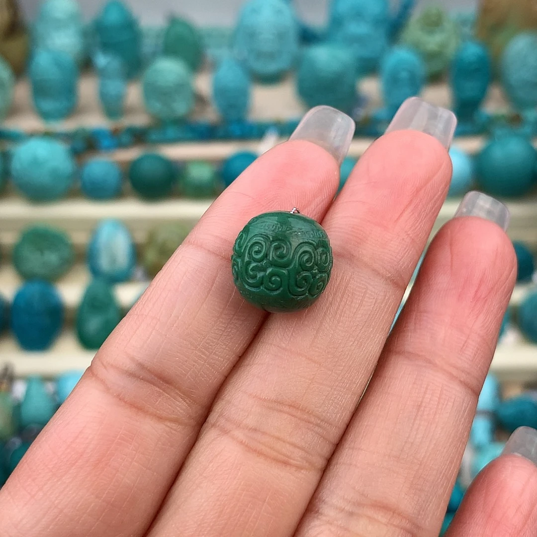 绿松石未镶嵌珠宝奇石12