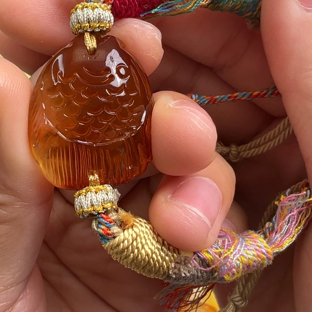 琥珀未镶嵌裸石琥珀