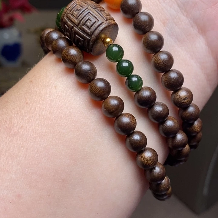 沉香手串黑土沉香06➕白棋沉香木雕