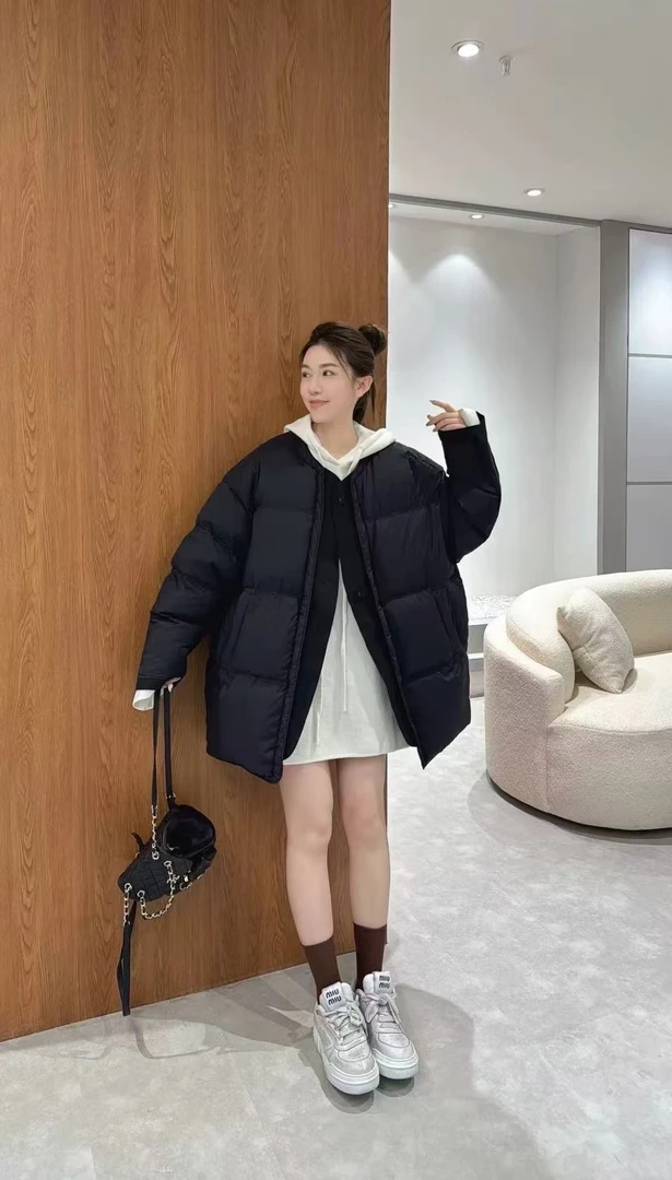 338欧货2024新款冬季假两件拼接白鸭绒面包服外套羽绒服女上衣