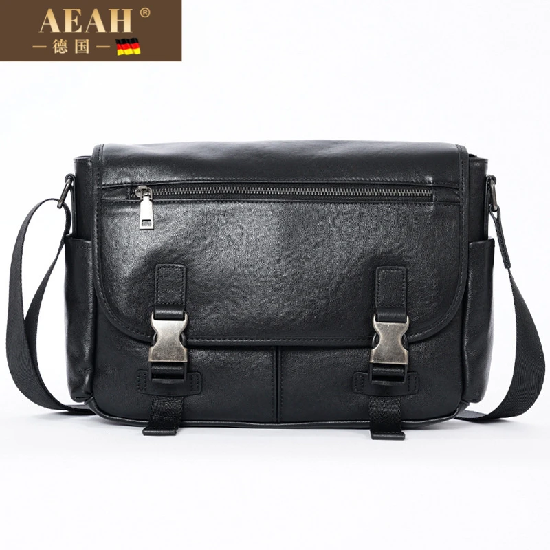 AEAH2025时尚男士斜挎包横款日系潮流单肩包真皮大容量商务多隔层