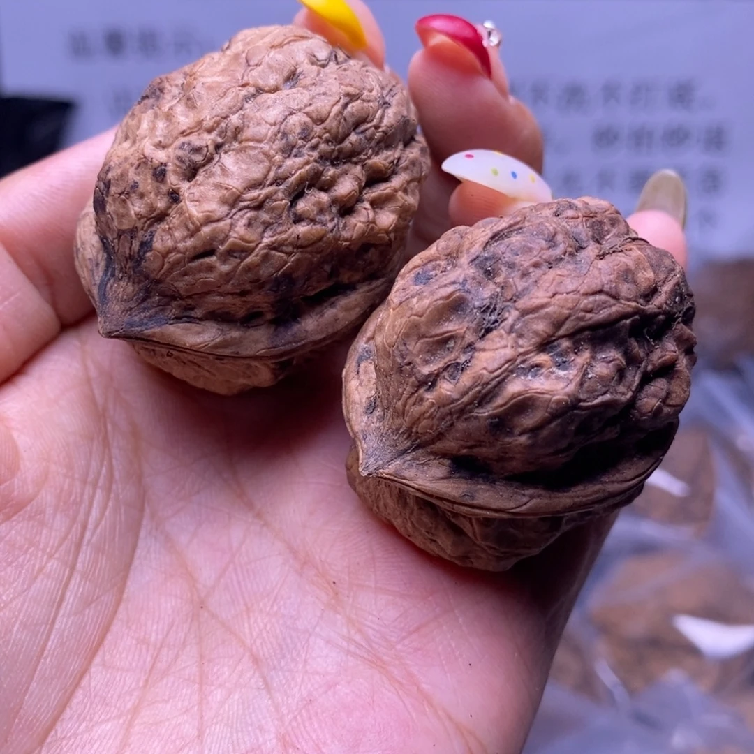 文玩核桃把件云南野生铁核桃48号40mm