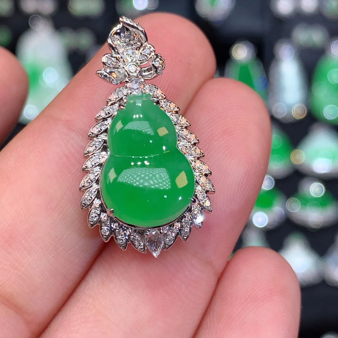 翡翠18K金镶嵌颈饰（收到货48小时鉴赏期）