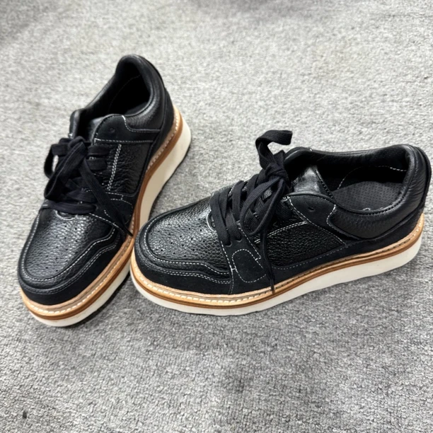 商务黑青年休闲板鞋圆头韩版轻质休闲固特异黑色运动鞋百搭低帮