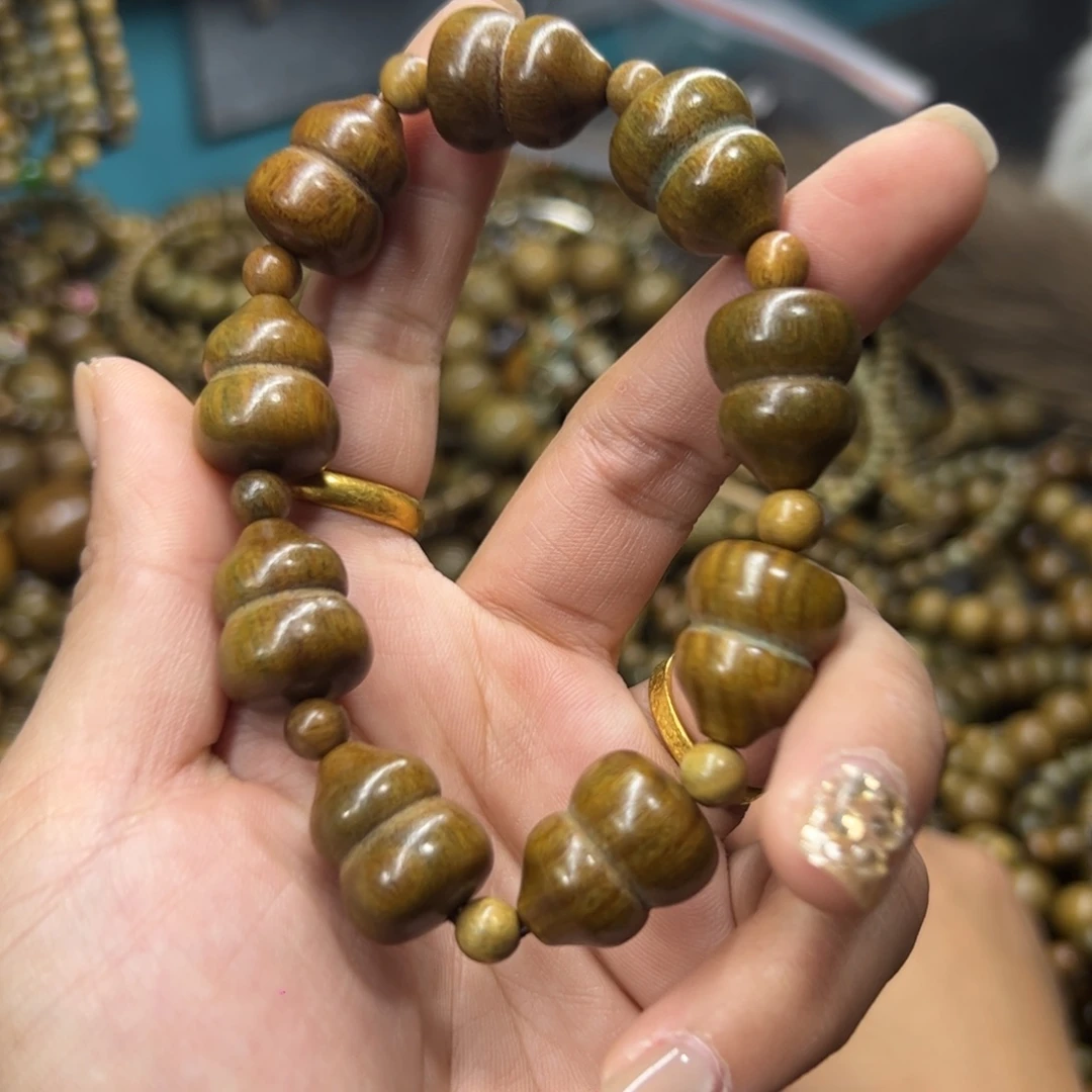 维腊木（绿檀）无事牌
