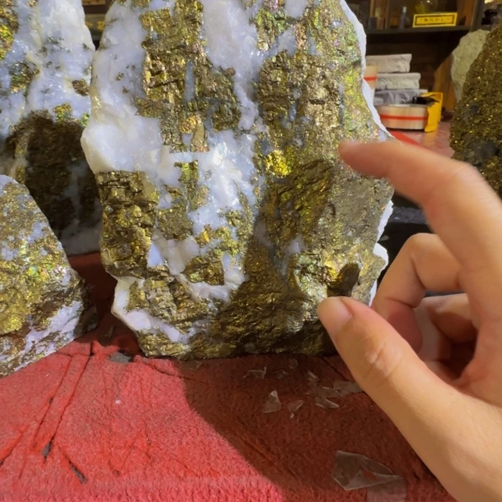 自***南金属金矿石原矿摆件