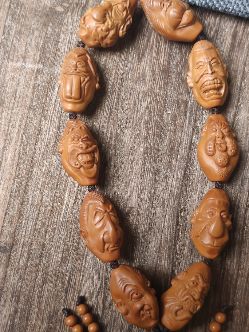 实拍照片~精雕罗汉手串，雕刻怪脸百态罗汉，尺寸：1.6×2.6cm