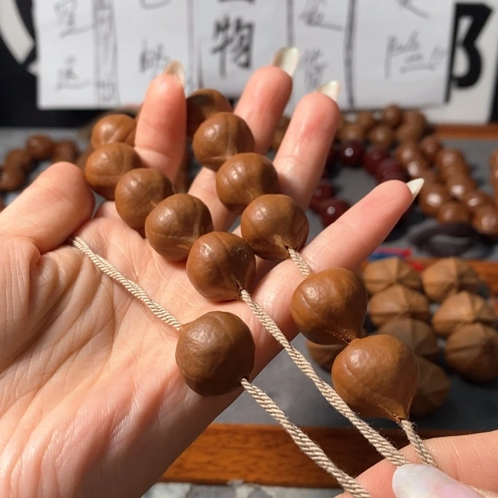 手串橄榄核9171精品蒜头铁核鸡血红12+1颗