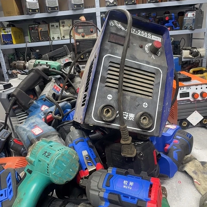 二手250双电压电焊机，裸机